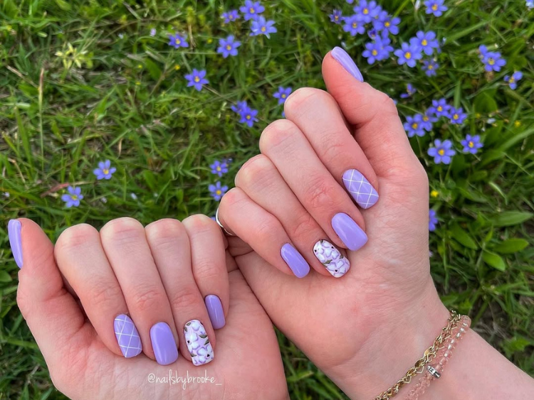 Lilac nails