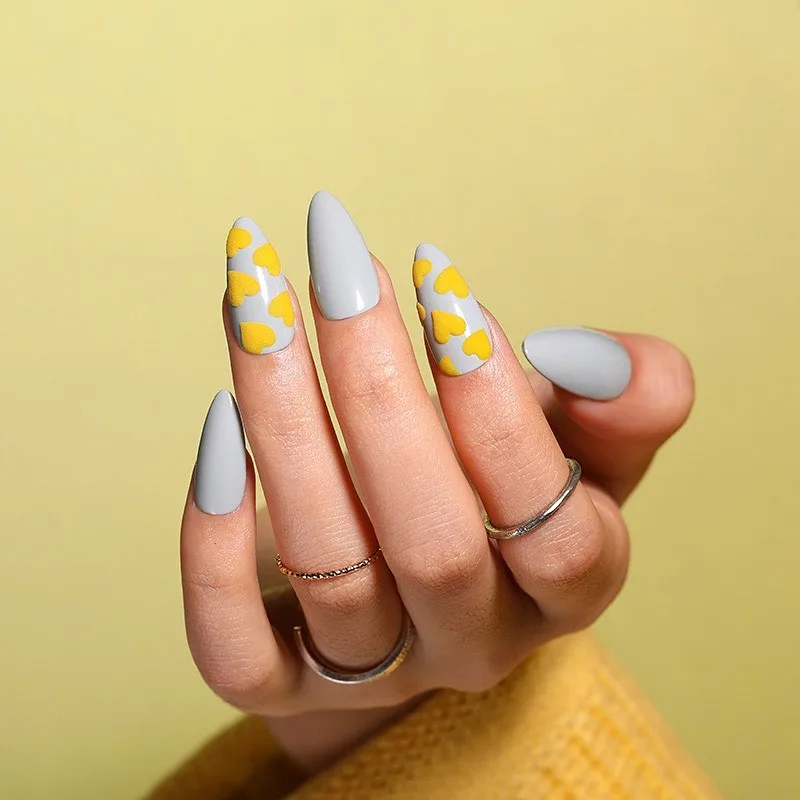 Almond Grey Summer Nails