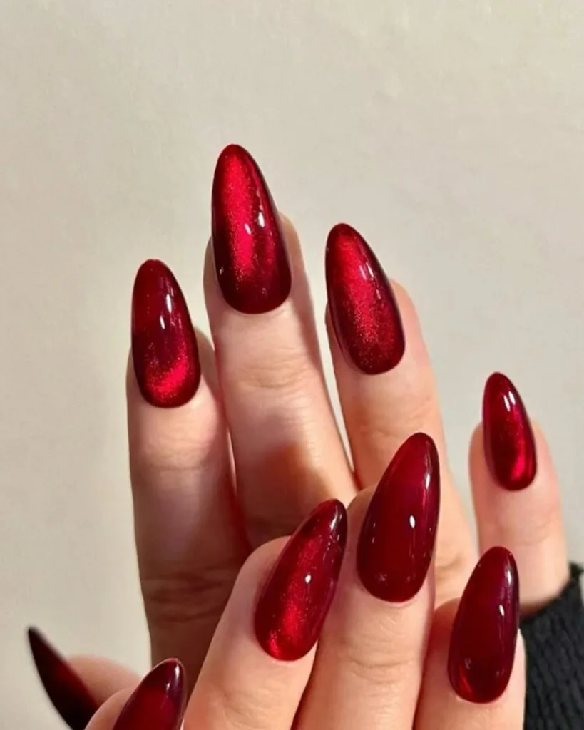 Oval Red Cat Eye Nails