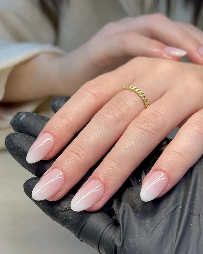 French ombré almond nails